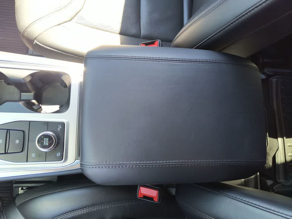 Thumbnail: 2022 Ford Explorer - 21