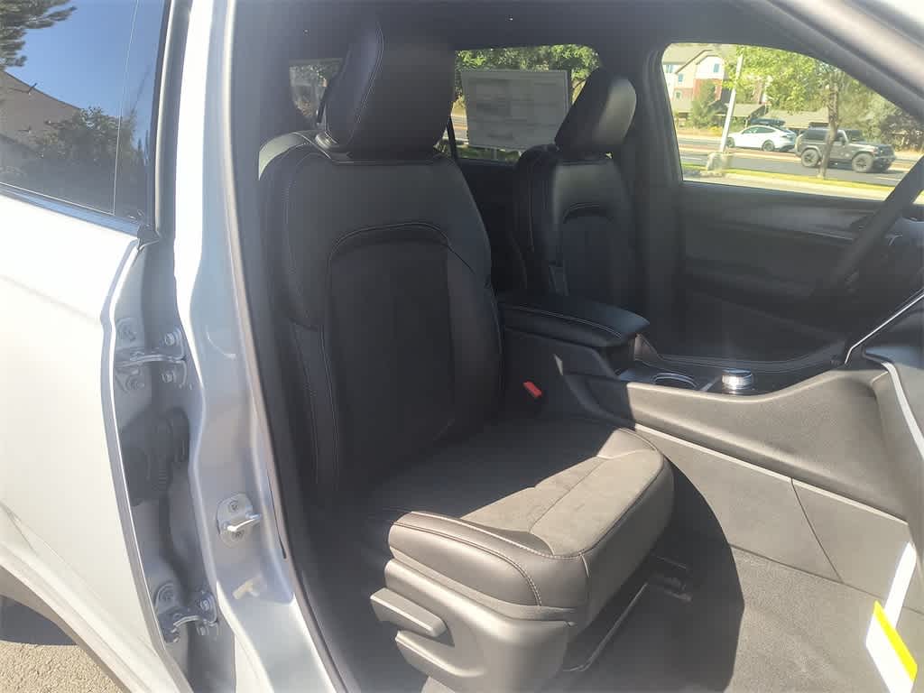 Thumbnail: 2025 Jeep Grand Cherokee L - 24