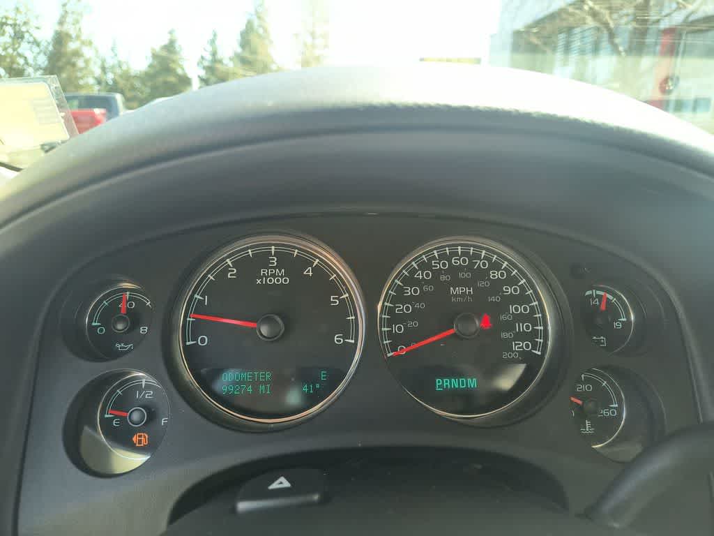 Thumbnail: 2013 Chevrolet Tahoe - 15