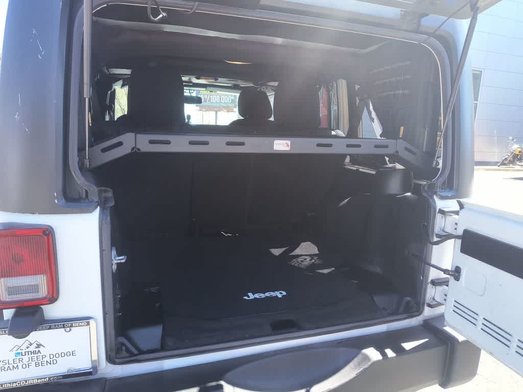 Thumbnail: 2015 Jeep Wrangler - 21