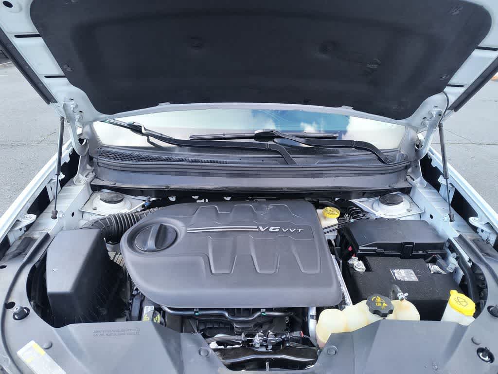 Thumbnail: 2019 Jeep Cherokee - 24