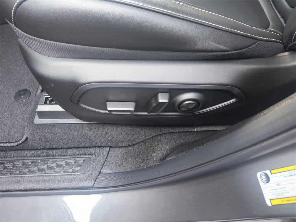 Thumbnail: 2025 Jeep Grand Cherokee - 12