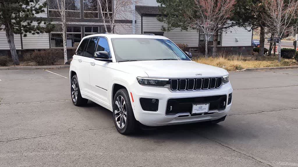 Thumbnail: 2023 Jeep Grand Cherokee - 3