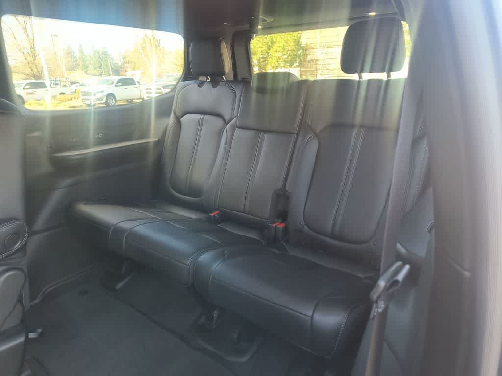 Thumbnail: 2026 Jeep Grand Wagoneer - 24