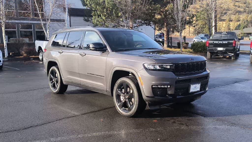 Thumbnail: 2025 Jeep Grand Cherokee L - 3