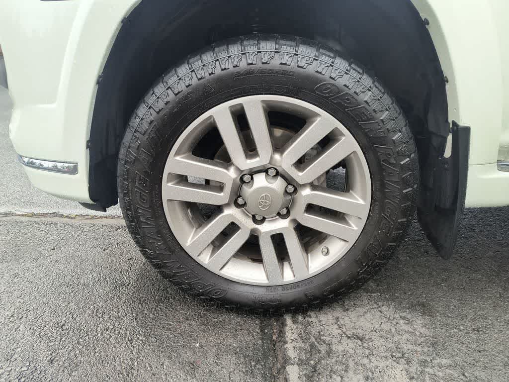 Thumbnail: 2016 Toyota 4Runner - 10