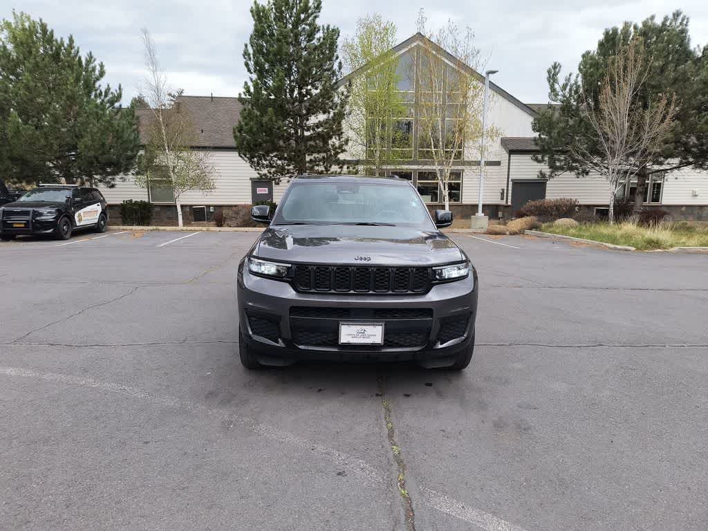 Thumbnail: 2023 Jeep Grand Cherokee L - 8