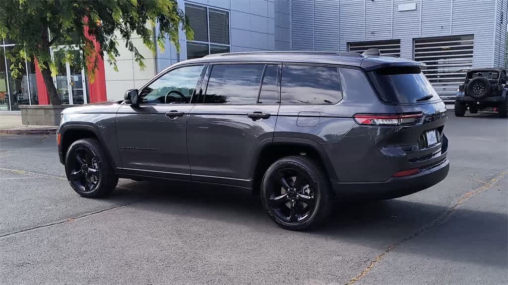 Thumbnail: 2025 Jeep Grand Cherokee - 6