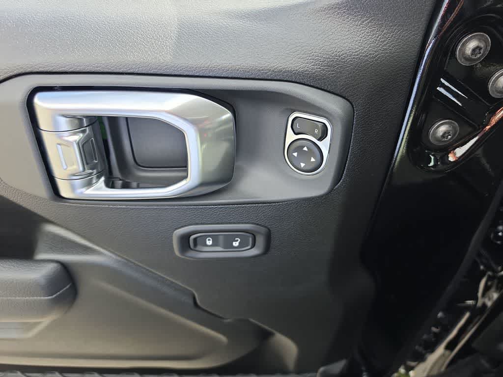 Thumbnail: 2026 Jeep Wrangler - 13