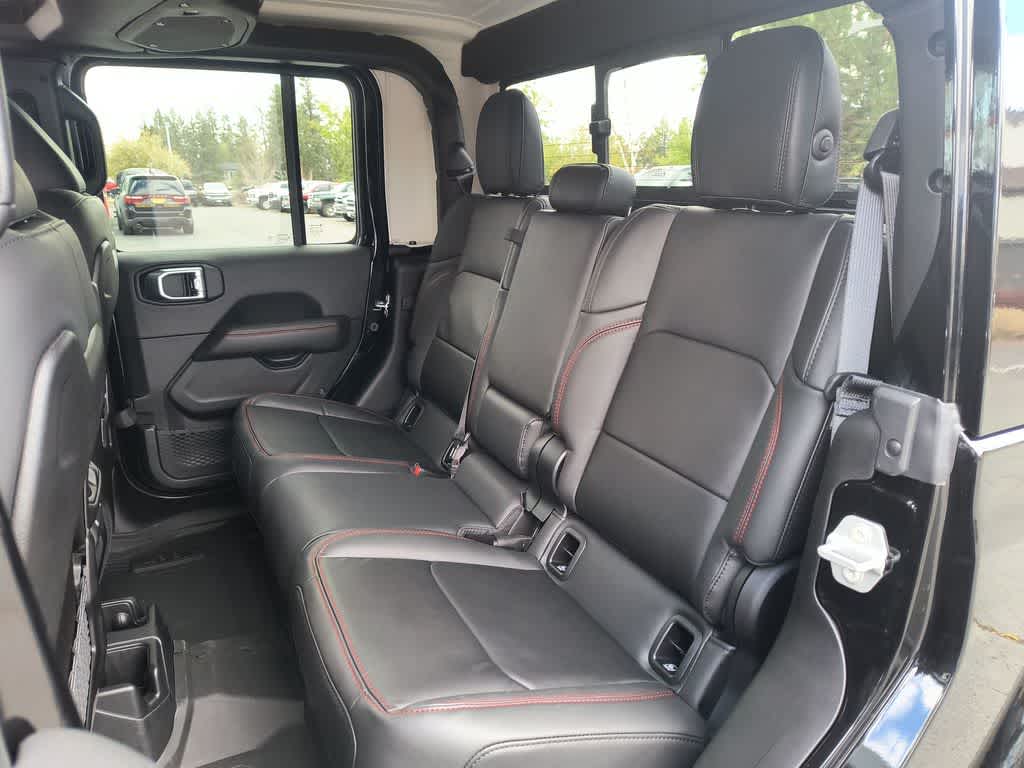 Thumbnail: 2026 Jeep Gladiator - 21