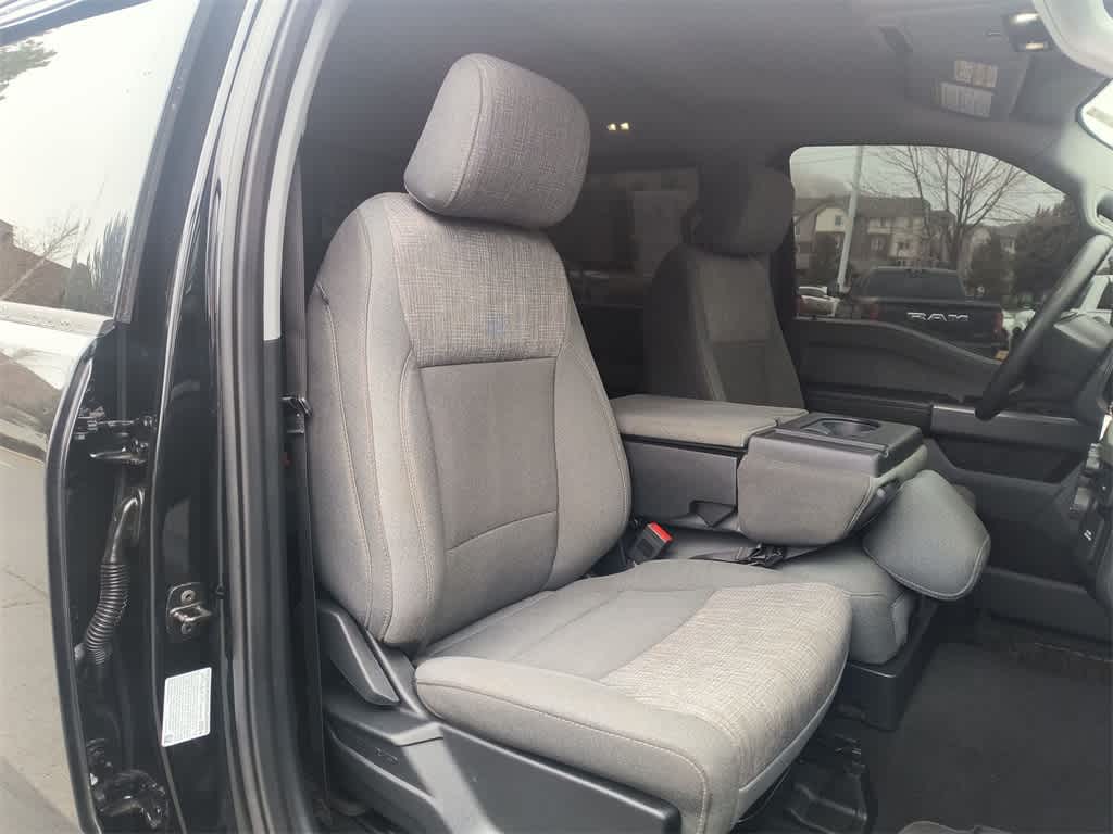 Thumbnail: 2024 Ford Econoline - 23