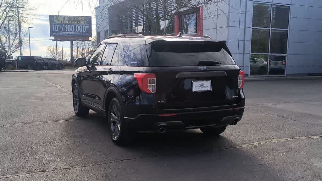 Thumbnail: 2022 Ford Explorer - 7