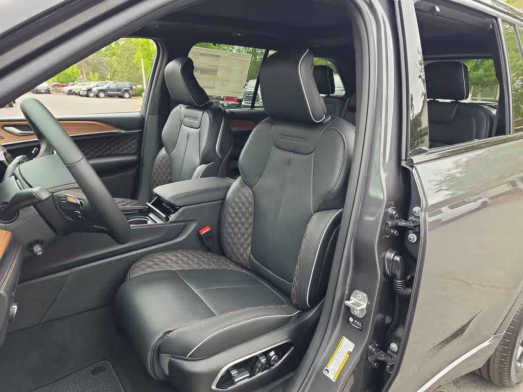 Thumbnail: 2026 Jeep Grand Cherokee - 11