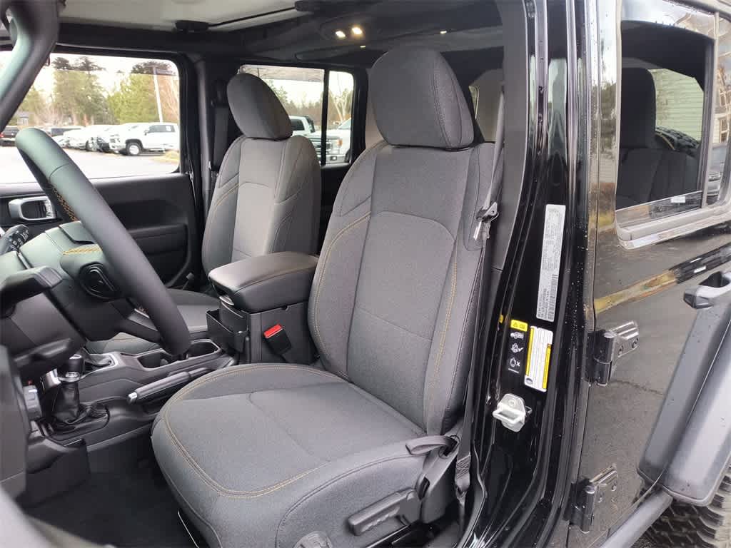 Thumbnail: 2024 Jeep Wrangler - 11