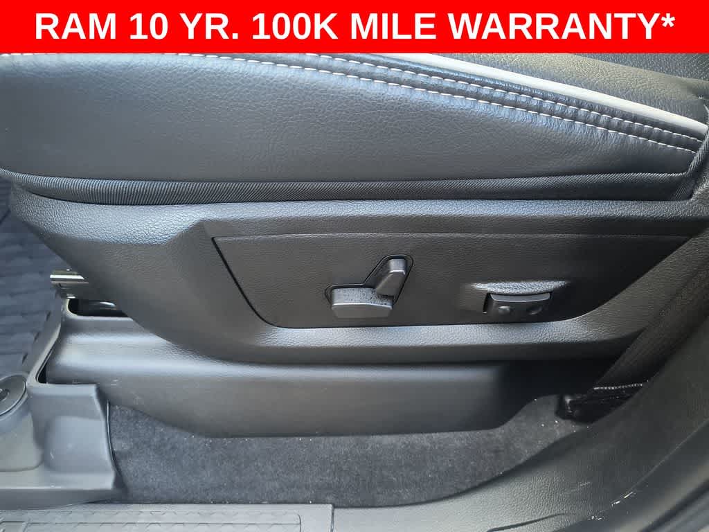 2026 RAM 3500 Laramie - Photo 12