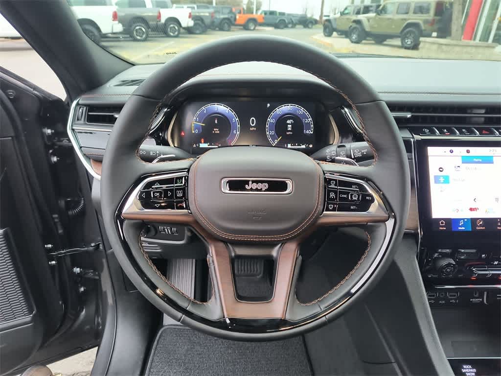 Thumbnail: 2025 Jeep Grand Cherokee L - 14