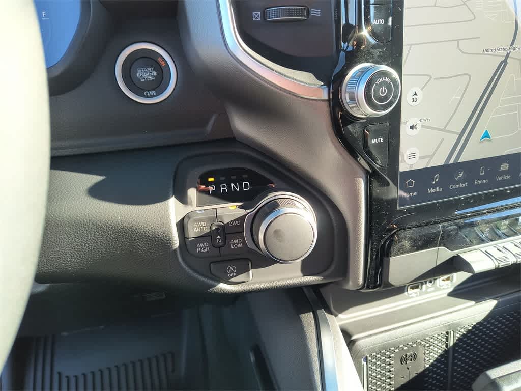 Thumbnail: 2026 RAM 1500 - 20