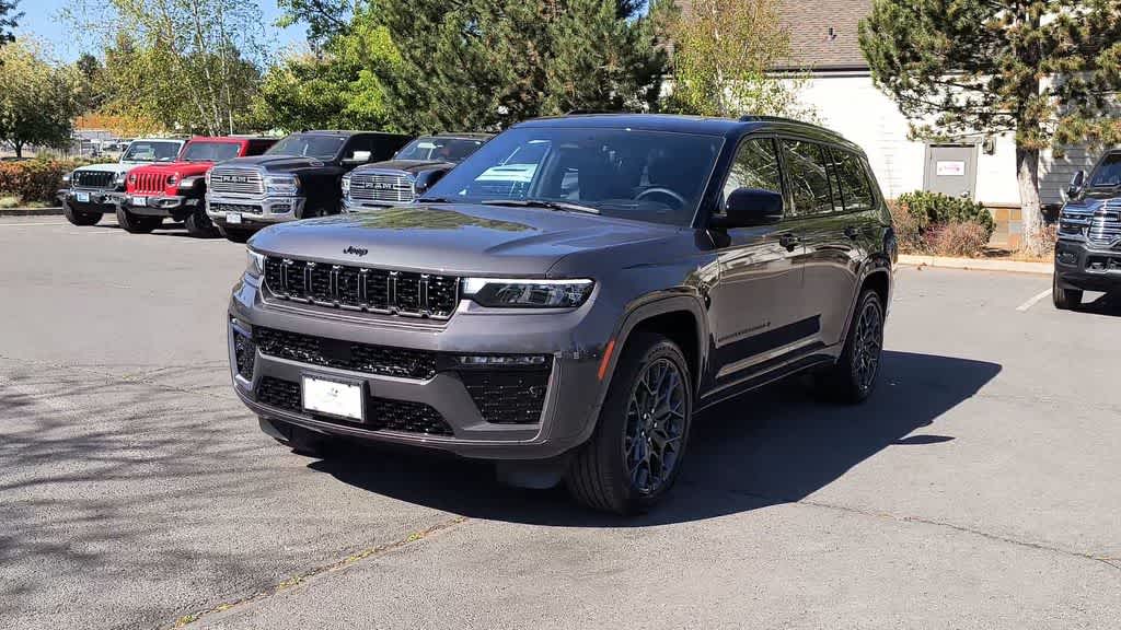 Thumbnail: 2026 Jeep Grand Cherokee L - 4