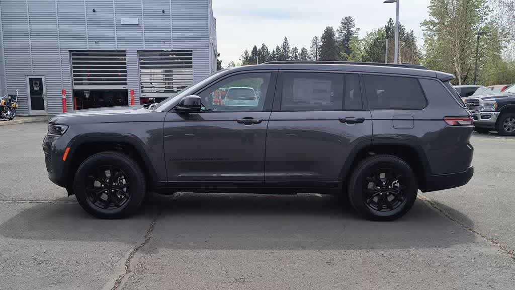 Thumbnail: 2026 Jeep Grand Cherokee L - 5