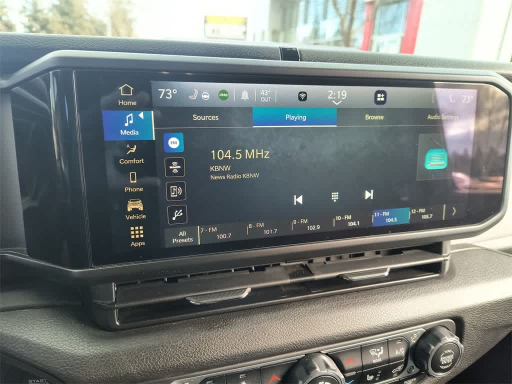 Thumbnail: 2024 Jeep Gladiator - 16