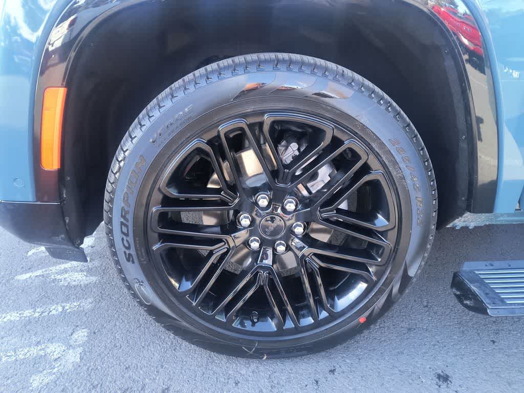 Thumbnail: 2026 Jeep Grand Wagoneer - 10