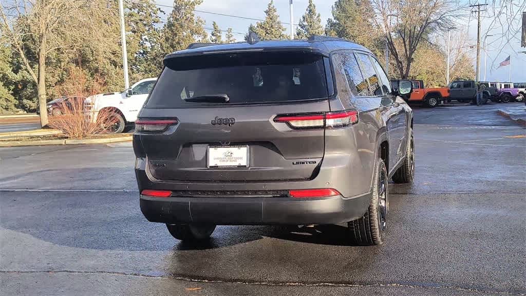 Thumbnail: 2025 Jeep Grand Cherokee - 8