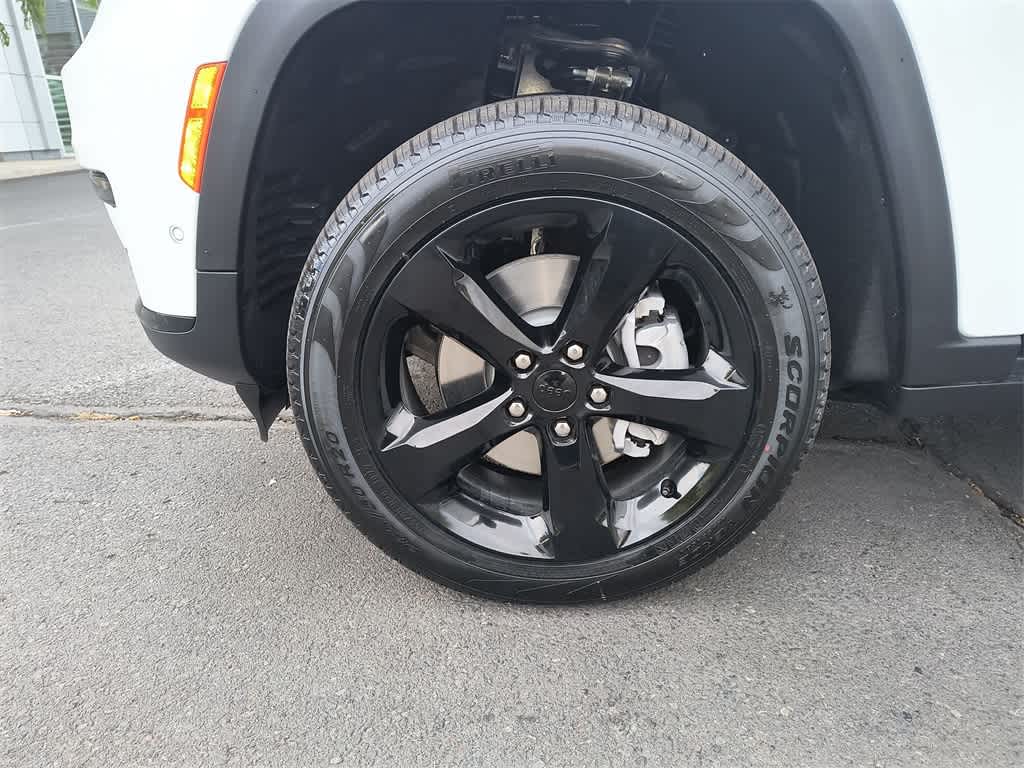 Thumbnail: 2025 Jeep Grand Cherokee - 10