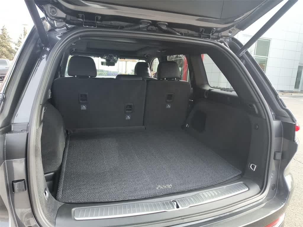 Thumbnail: 2025 Jeep Grand Cherokee - 24