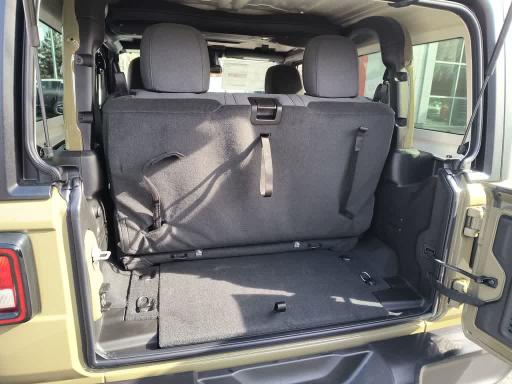 Thumbnail: 2026 Jeep Wrangler - 22