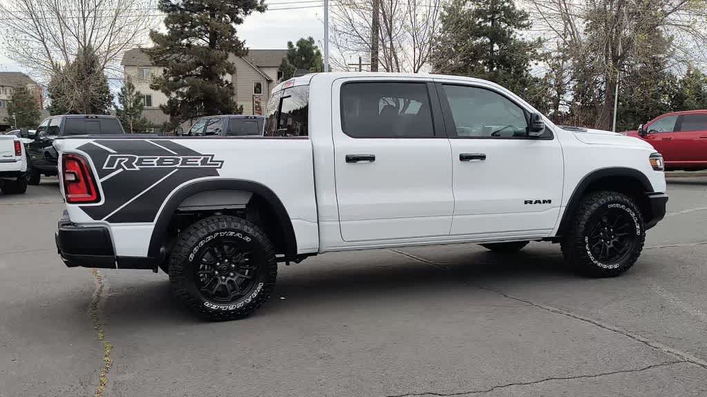 Thumbnail: 2026 RAM 1500 - 9