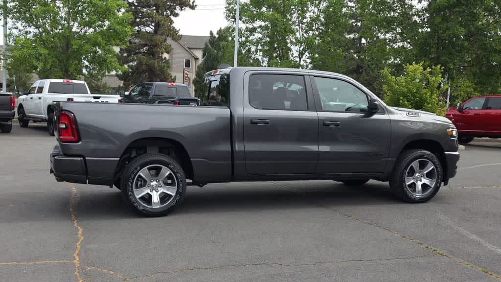 Thumbnail: 2026 RAM 1500 - 9