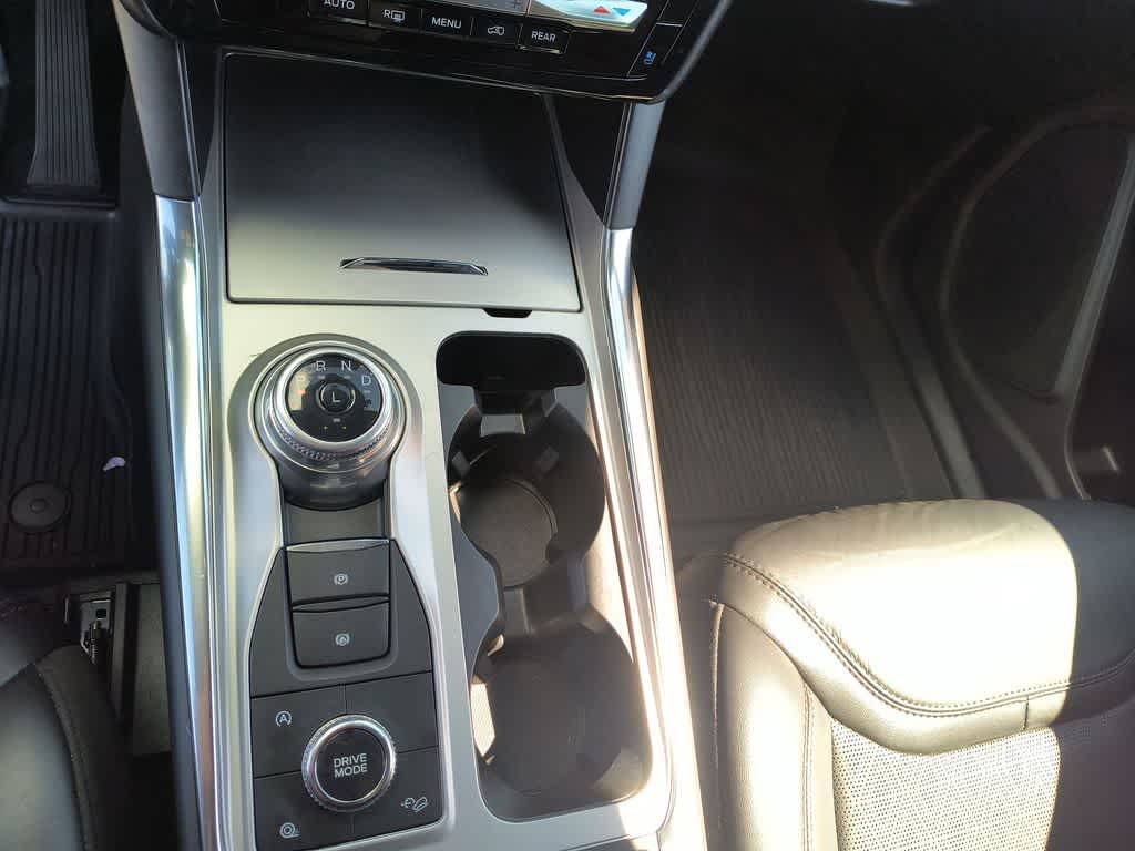 Thumbnail: 2022 Ford Explorer - 20