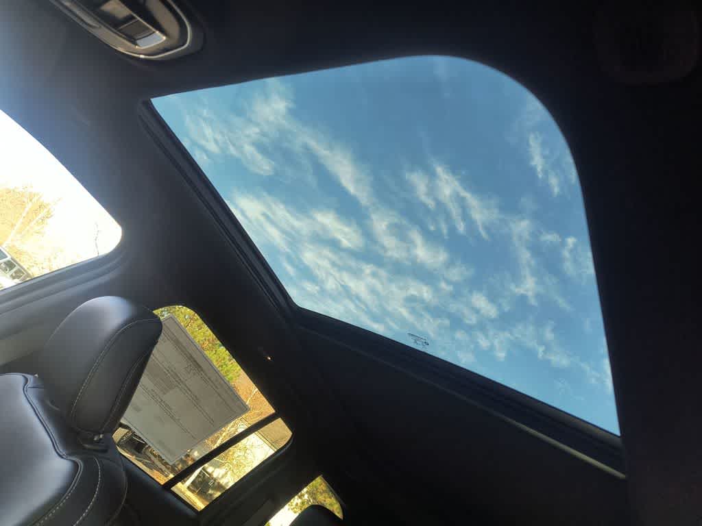 Thumbnail: 2026 Jeep Grand Cherokee - 22