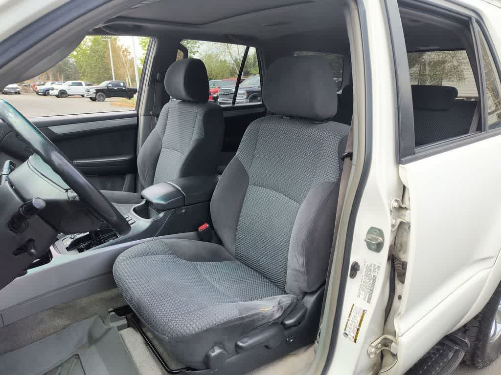 Thumbnail: 2004 Toyota 4Runner - 11