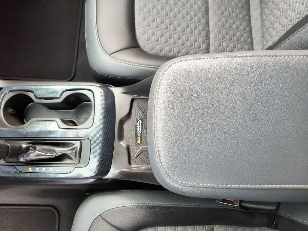 Thumbnail: 2019 Chevrolet Colorado - 21