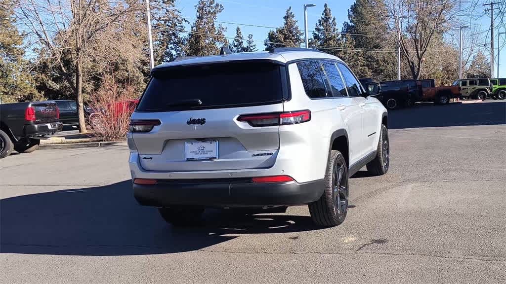 Thumbnail: 2025 Jeep Grand Cherokee L - 8