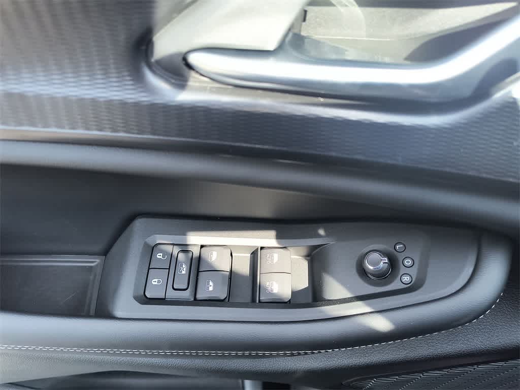 Thumbnail: 2025 Jeep Grand Cherokee - 13