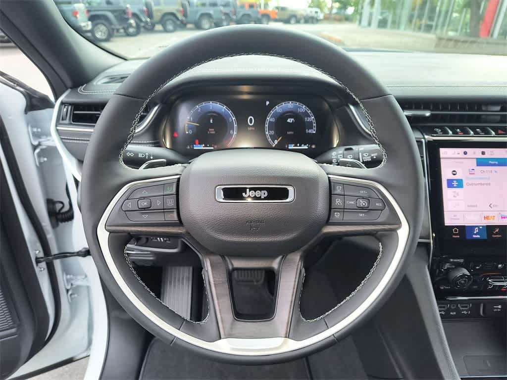 Thumbnail: 2025 Jeep Grand Cherokee - 14