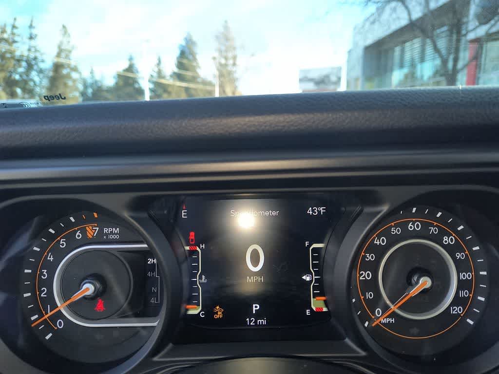 Thumbnail: 2026 Jeep Gladiator - 15