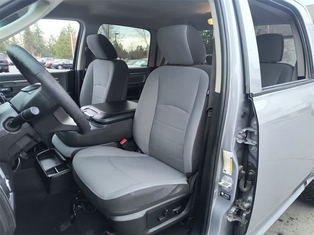 Thumbnail: 2023 RAM 1500 Classic - 11