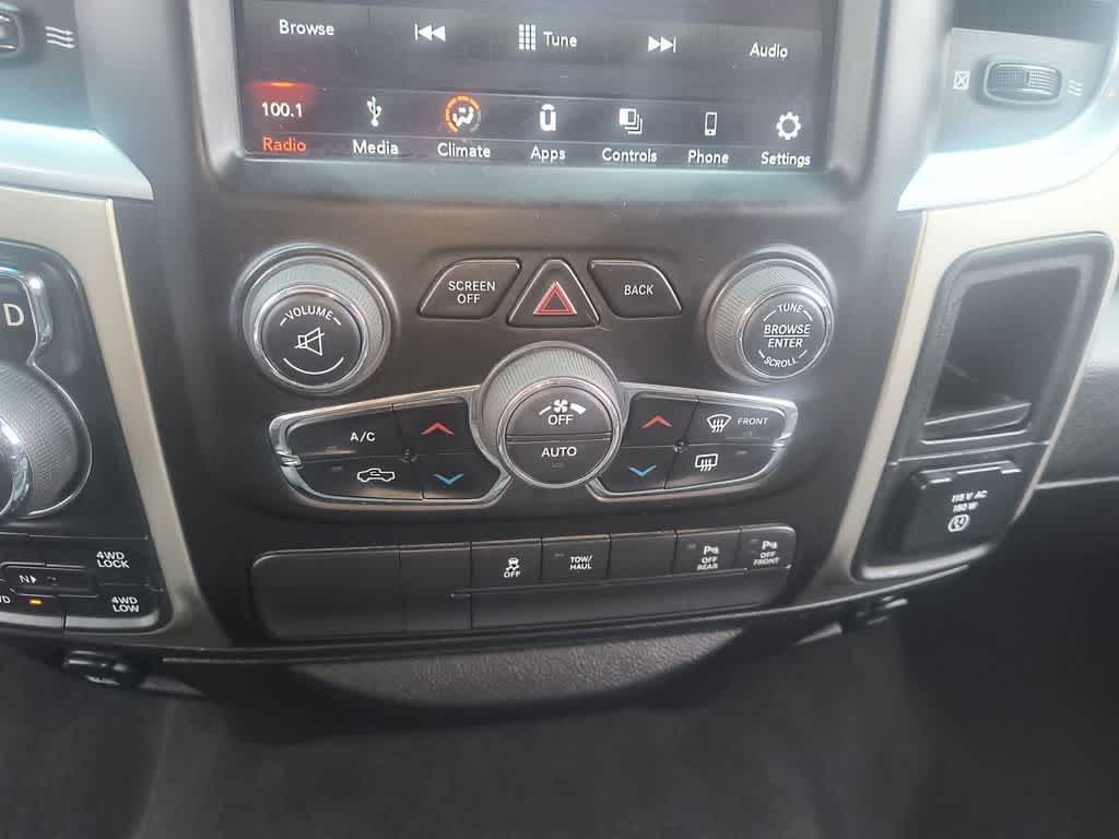 Thumbnail: 2019 RAM 1500 Classic - 18