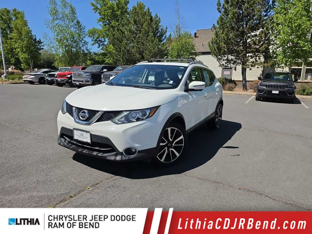2017 Nissan Rogue Sport SL AWD's photo