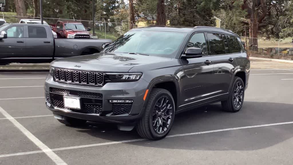 Thumbnail: 2024 Jeep Grand Cherokee L - 4