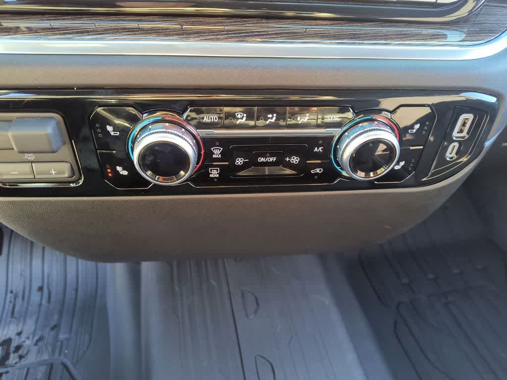 Thumbnail: 2024 GMC Sierra 2500 - 19