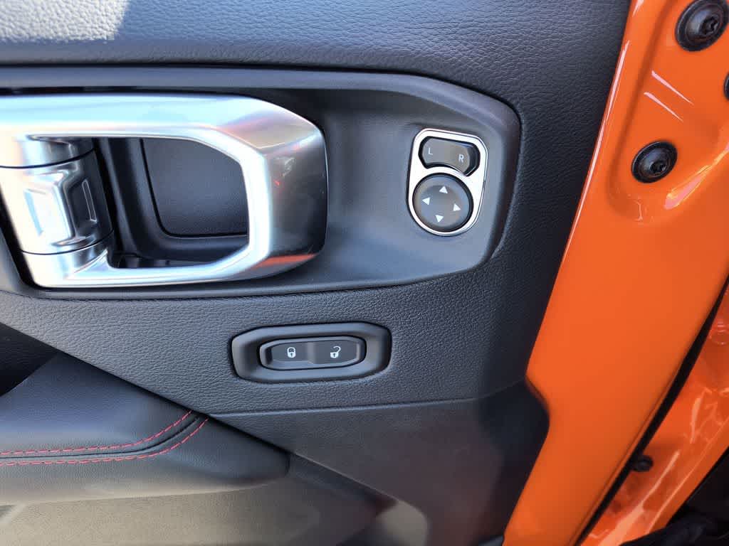 Thumbnail: 2025 Jeep Gladiator - 13