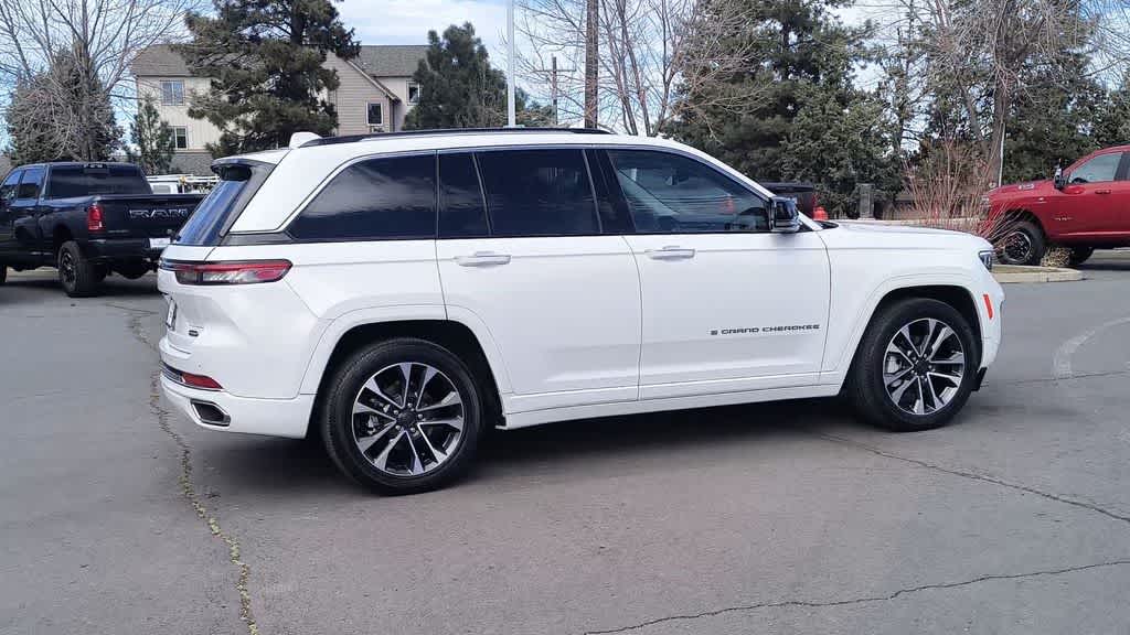 Thumbnail: 2023 Jeep Grand Cherokee - 9