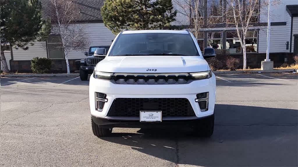 Thumbnail: 2026 Jeep Grand Wagoneer - 4