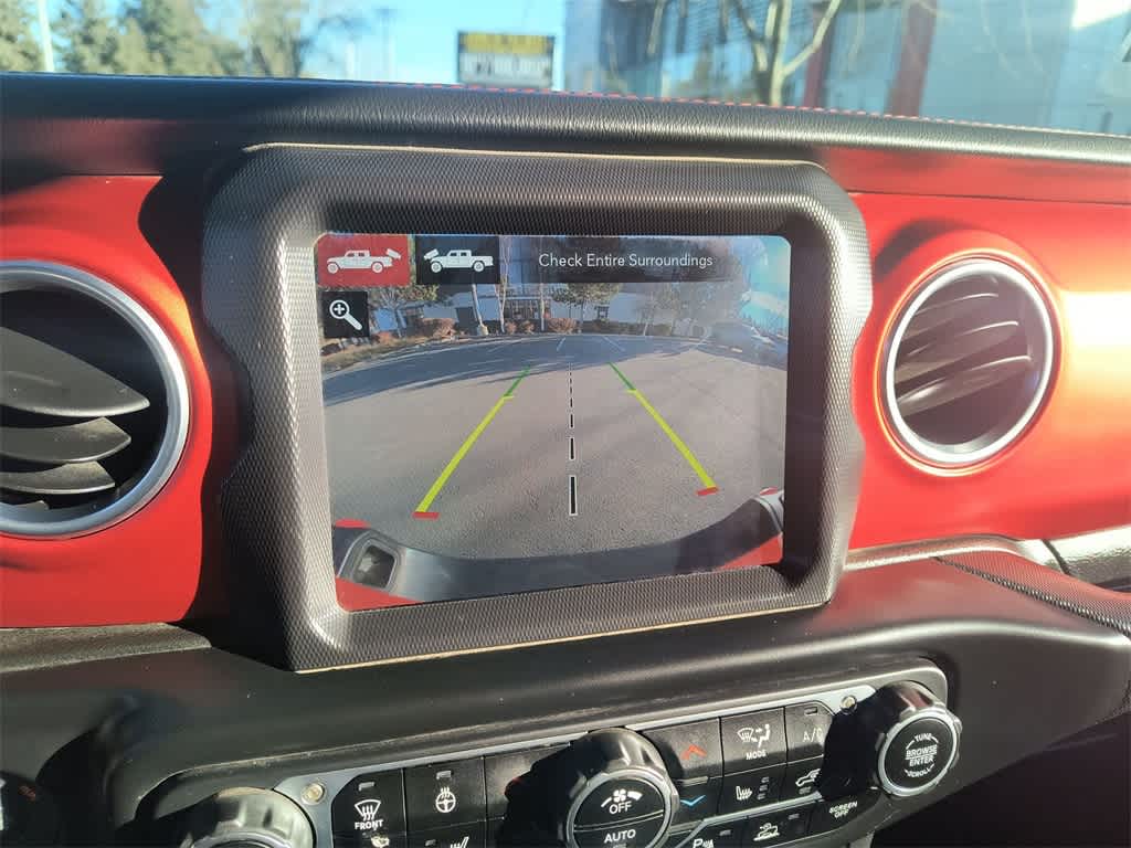 Thumbnail: 2020 Jeep Gladiator - 17