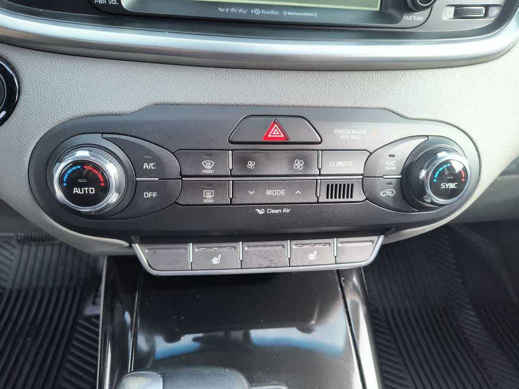 Thumbnail: 2017 Kia Sorento - 19