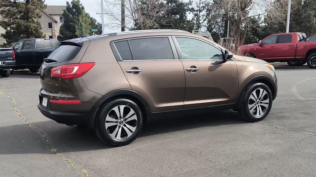 Thumbnail: 2011 Kia Sportage - 9
